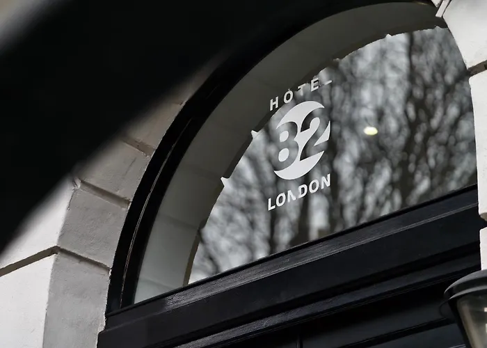 Hotel 82 London